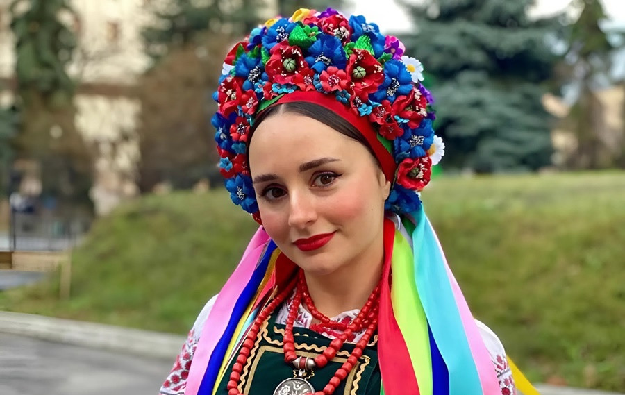 ÜNLÜ ŞARKICI SVETLANA YAMKOVA TÜRKİYE'YE GELİYOR